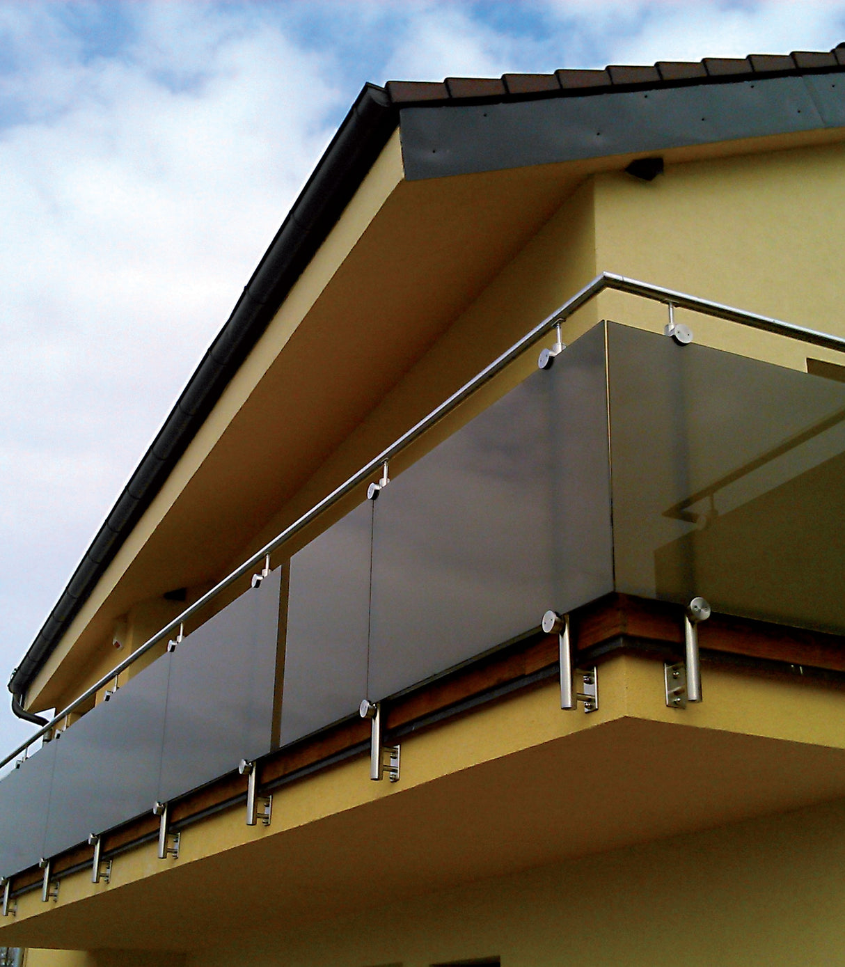 Úchyt skla pre zábradlie